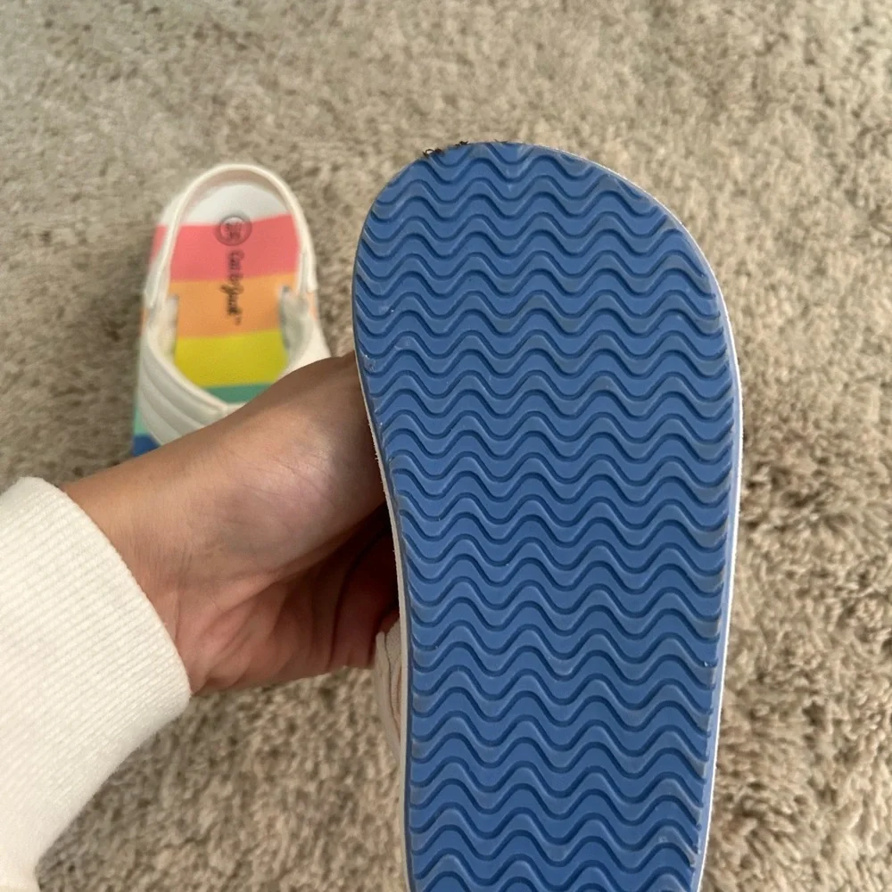 Toddler Cat & Jack flip flops in size 7/8. Only worn once